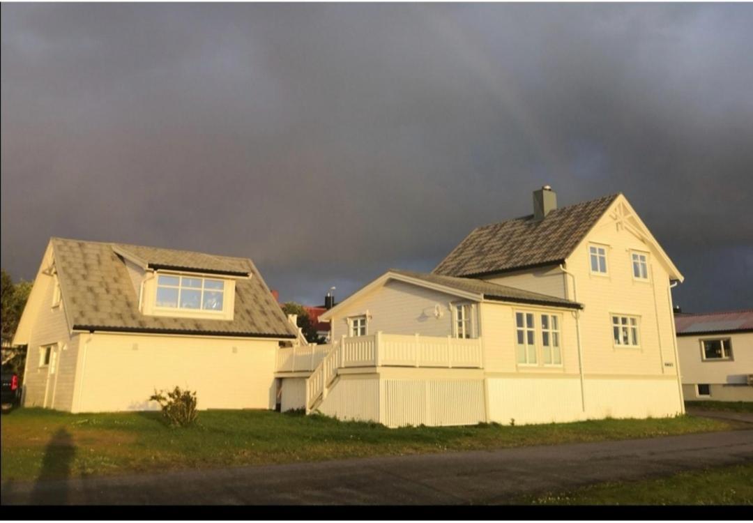 Sentral Studioleilighet Ved Stranden Og Hvalsenter Nb Ma Vaskes Etter Endt Leie Eller Betale Rengjoringshjelpen 500 Kr Andenes Zewnętrze zdjęcie
